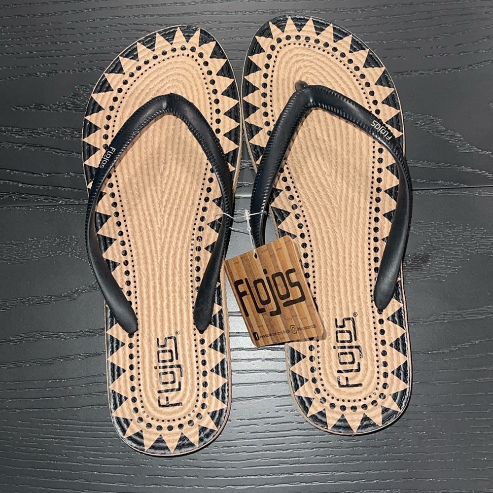 ❤️NEW!❤️ flojos most comfortable flip flop great on summer dresses & shorts.
